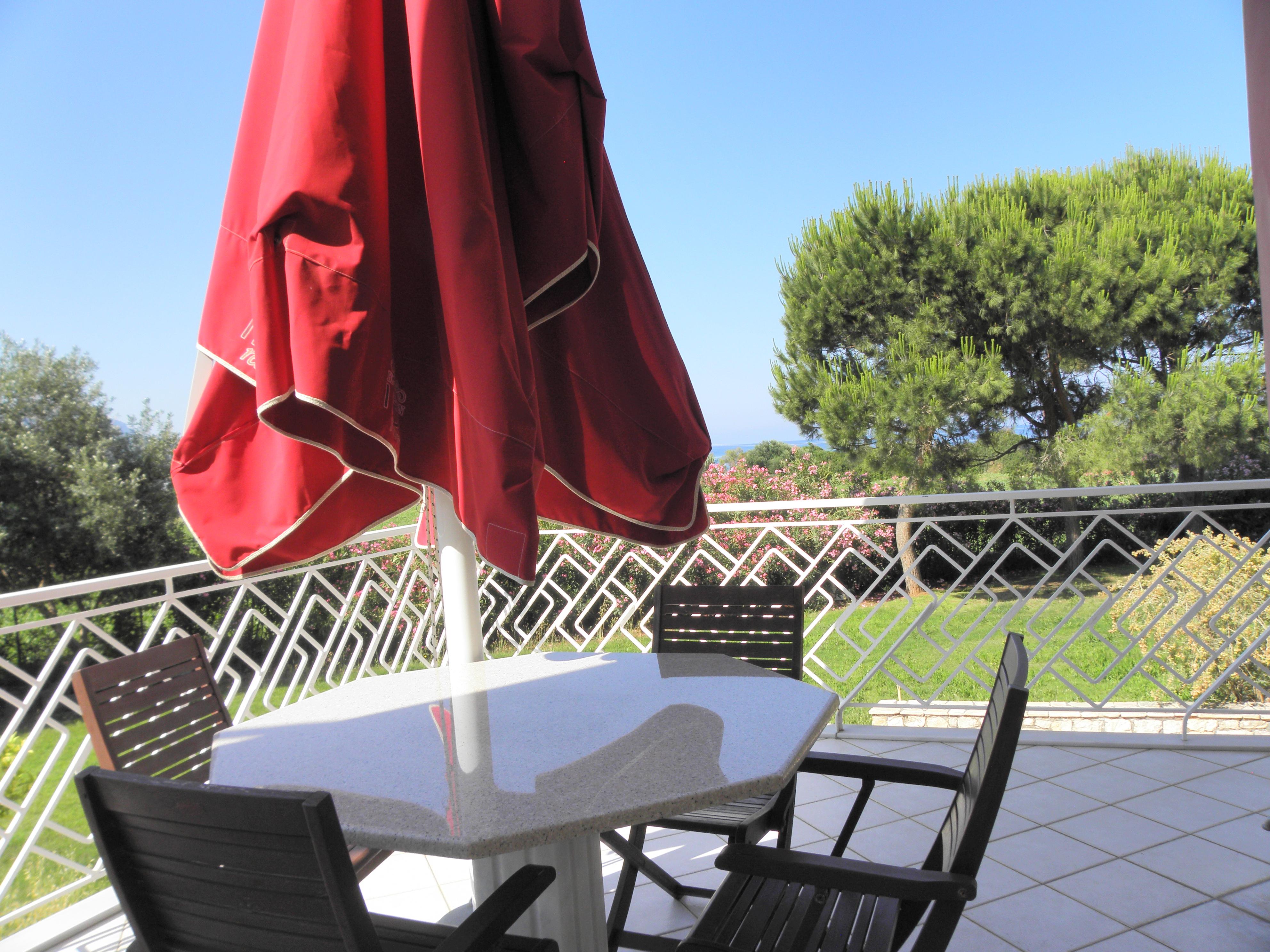 Irida Beach Resort Suites คิปปาริสเซีย ภายนอก รูปภาพ